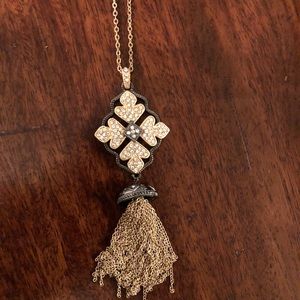 Long tassel necklace!